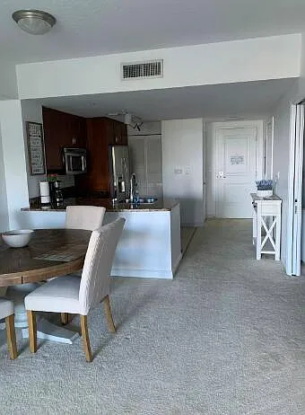 1 bed, 1.0 bath, 745 sqft, $2,400 — Photo 3