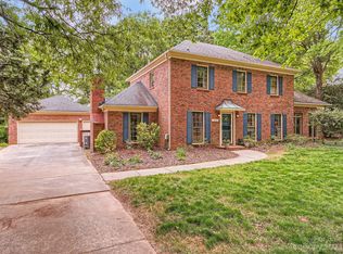 8915 Rally Dr, Charlotte, NC 28277
