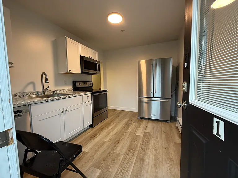 114 Sawyer St #1 — Photo 5