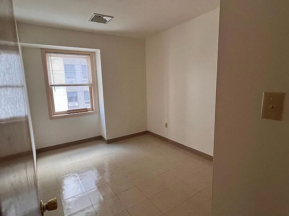 5th image of 118 N 9th St #3F