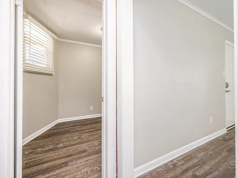 13250 S Carondolet Ave #2 — Photo 16