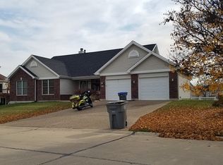 360 Fallon Pkwy, Saint Peters, MO 63376