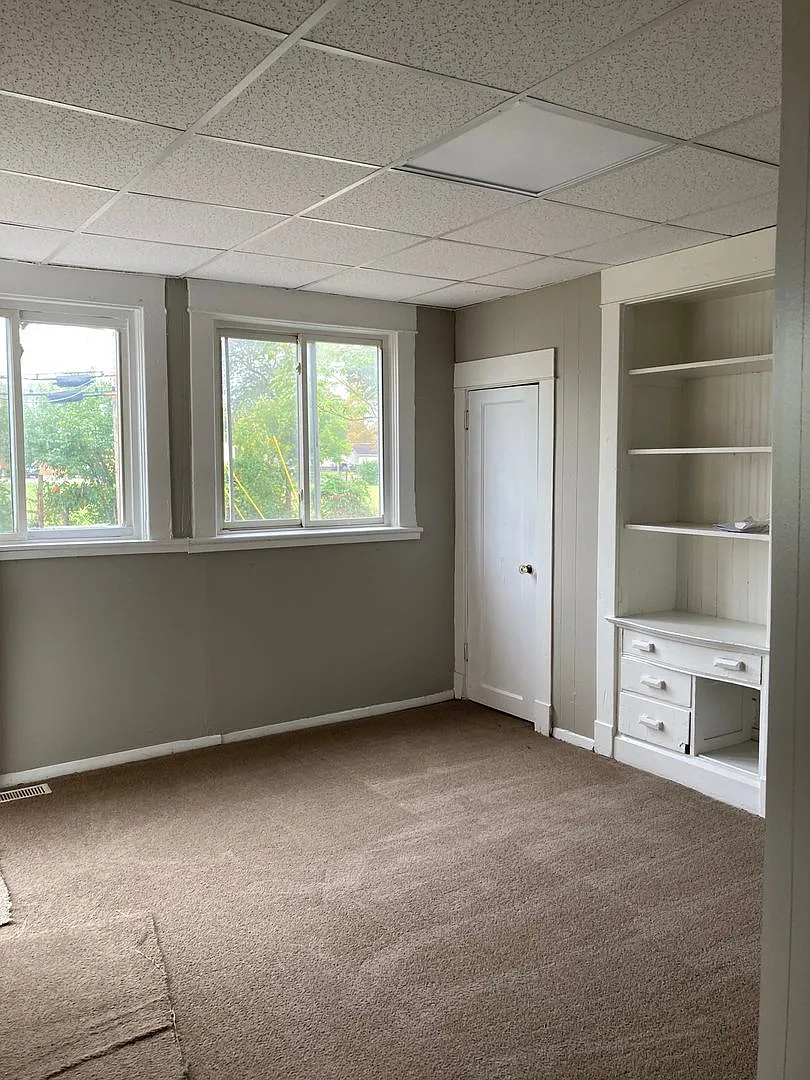 205 E Willard St — Photo 2