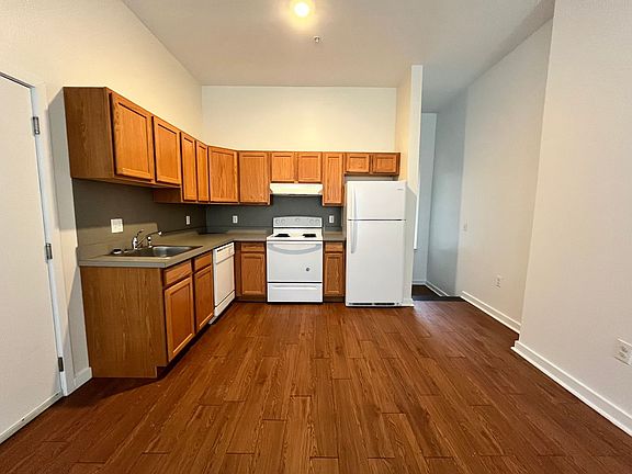 2nd image of 624 N 12th St #1