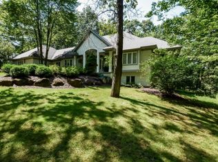 4852 Summer Ridge Ct NE, Ada, MI 49301