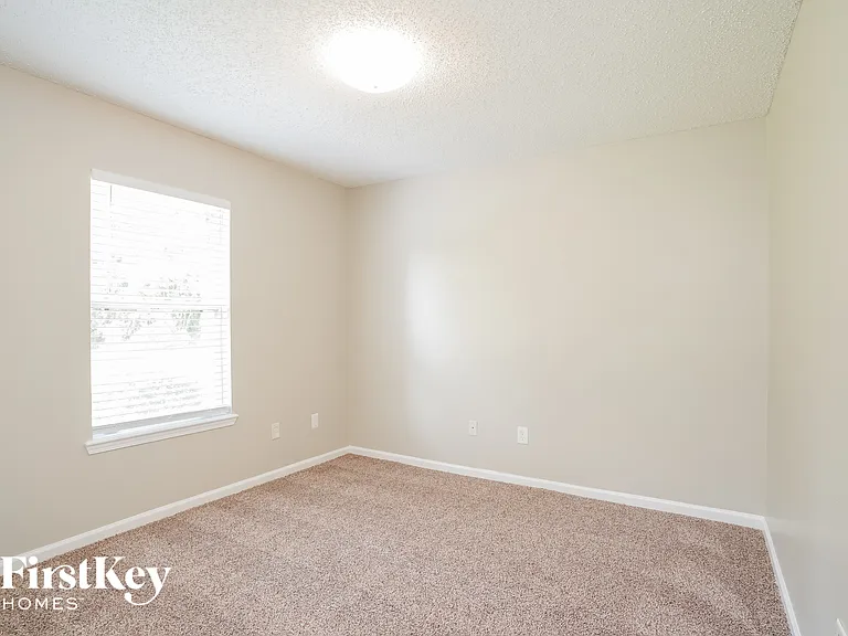 2388 Sophie Pl — Photo 10