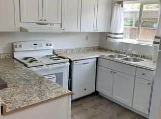 652 Racquet Club Cir, Rohnert Park, CA 94928