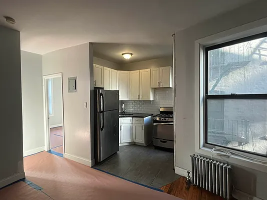 Rented by Premier One Realty LLC | media 7