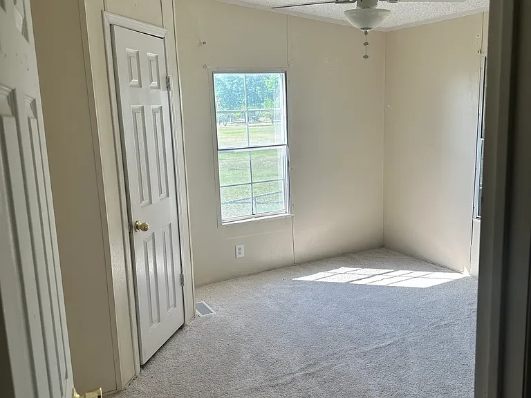 87 Falling Leaf Ln — Photo 11