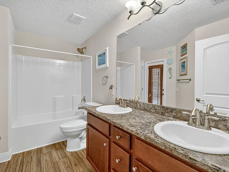 5547 NW Cordrey St — Photo 17