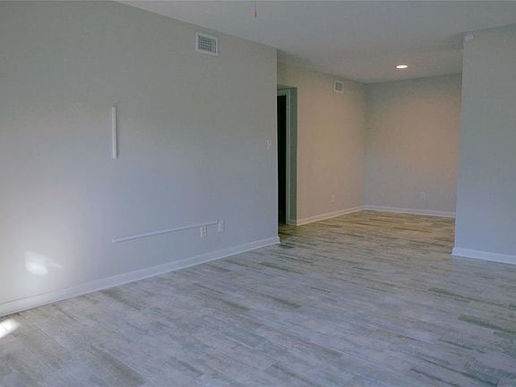 2nd image of 1860 White Oak Dr APT 243