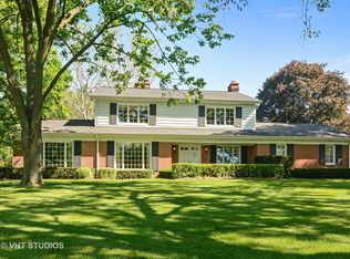 104 Plymouth Ct, Inverness, IL 60067