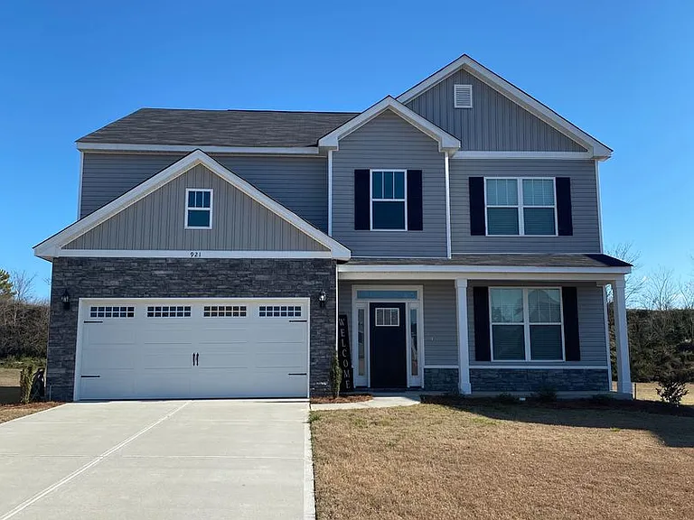 921 Burlington Dr — Photo 2