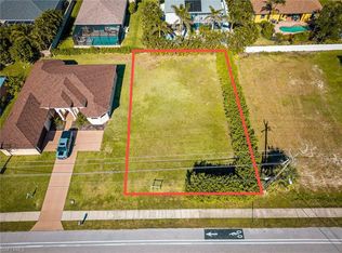 2897 Gleason Pkwy, Cape Coral, FL 33914