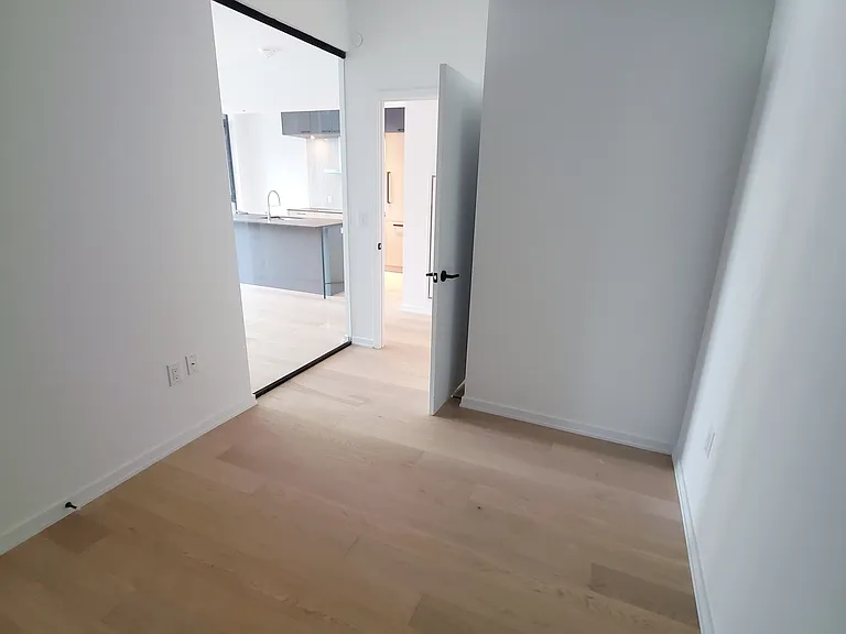 41 Dovercourt Rd #710 — Photo 14