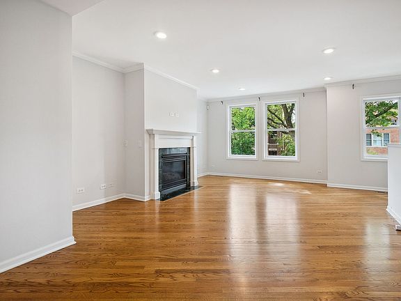 2nd image of 2417 N Janssen Ave APT C