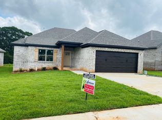 210 Overcup Dr, Troy, AL 36079