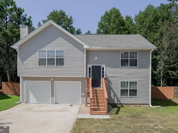 4333 Ward Bluff Ct, Ellenwood, GA 30294