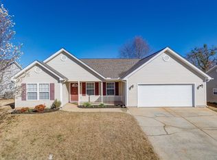 24 Waukegan Way, Taylors, SC 29687