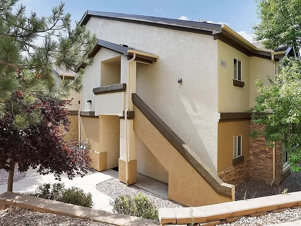 3815 Riviera Grv #203