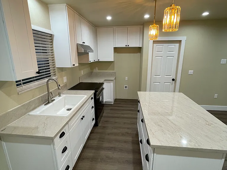 322 N Townsend Ave #1/2 — Photo 7