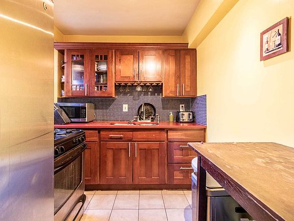 5th image of 2259 79th St #2B-E