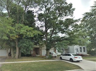 1518 S Hamilton St, Lockport, IL 60441