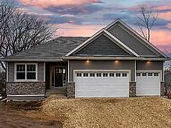 13571 Hollins Ct, Apple Valley, MN 55124