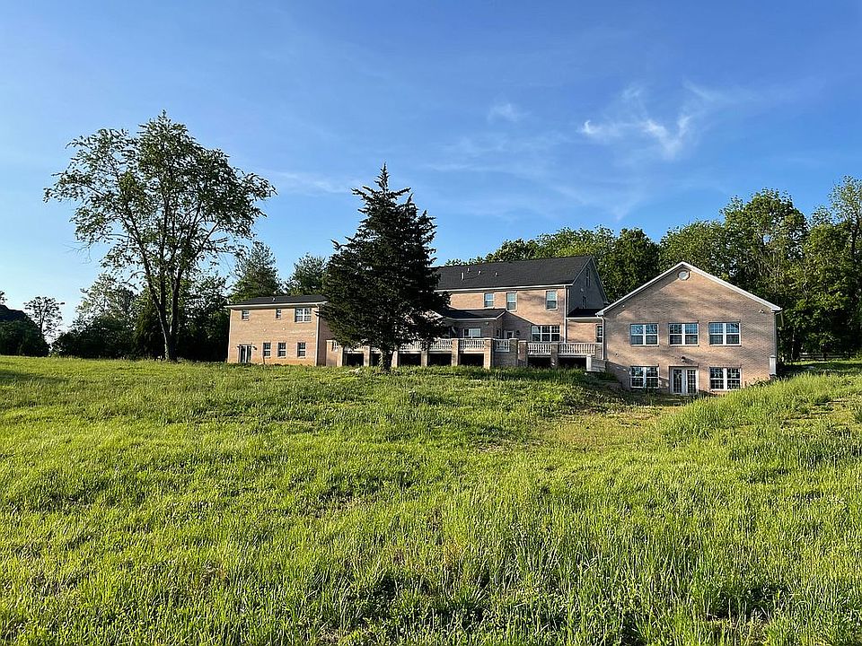1st image of 16134 Waterford Creek Cir