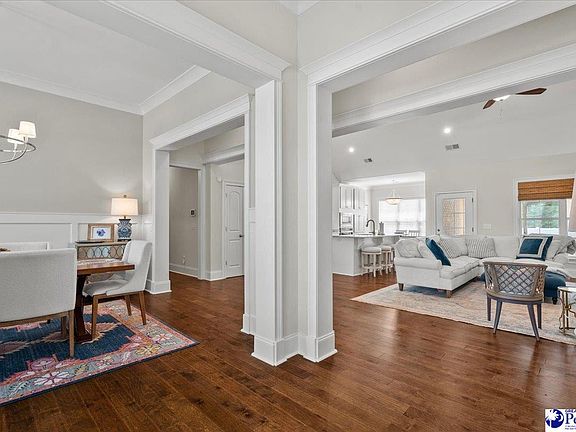 5th image of 1653 Rugby Ln