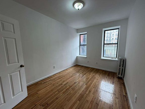 3rd image of 2079-2085 Morris Ave