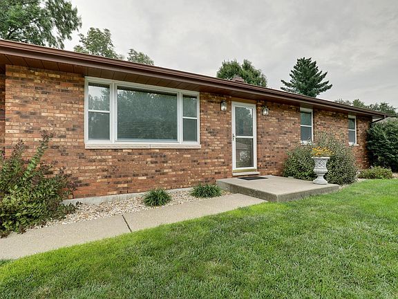 3rd image of 2701 Ken Ray Dr