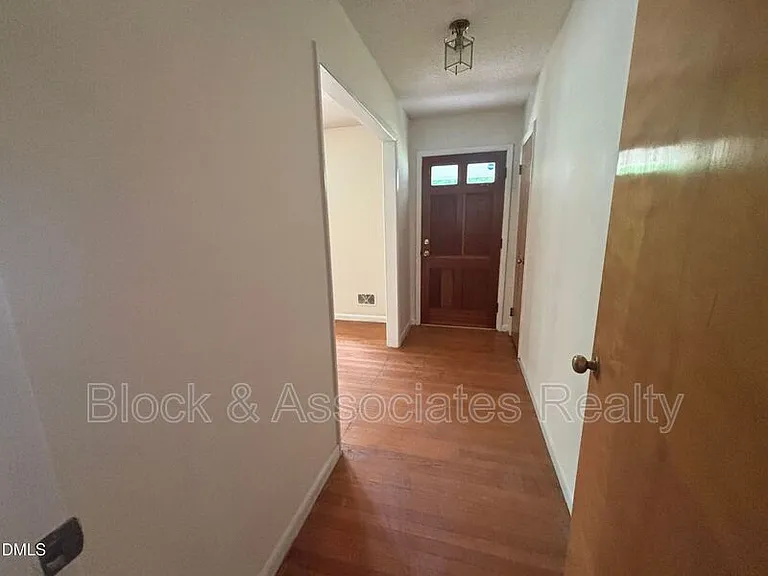 3609 Melrose Dr — Photo 27
