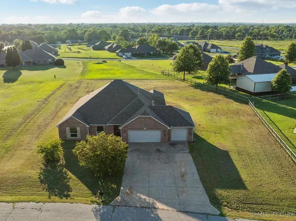 10204 S 261st East Ave, Broken Arrow, OK 74014