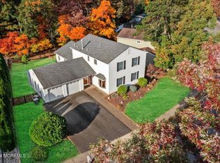 10 Timberline Dr, Howell, NJ 07731