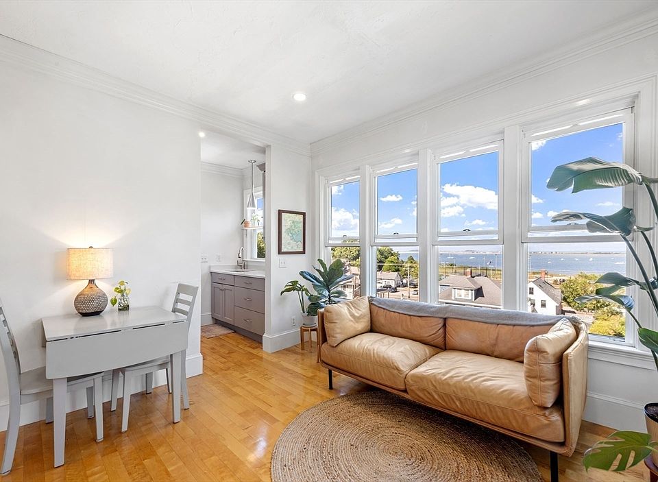 1st image of 13 Whiting St APT 2