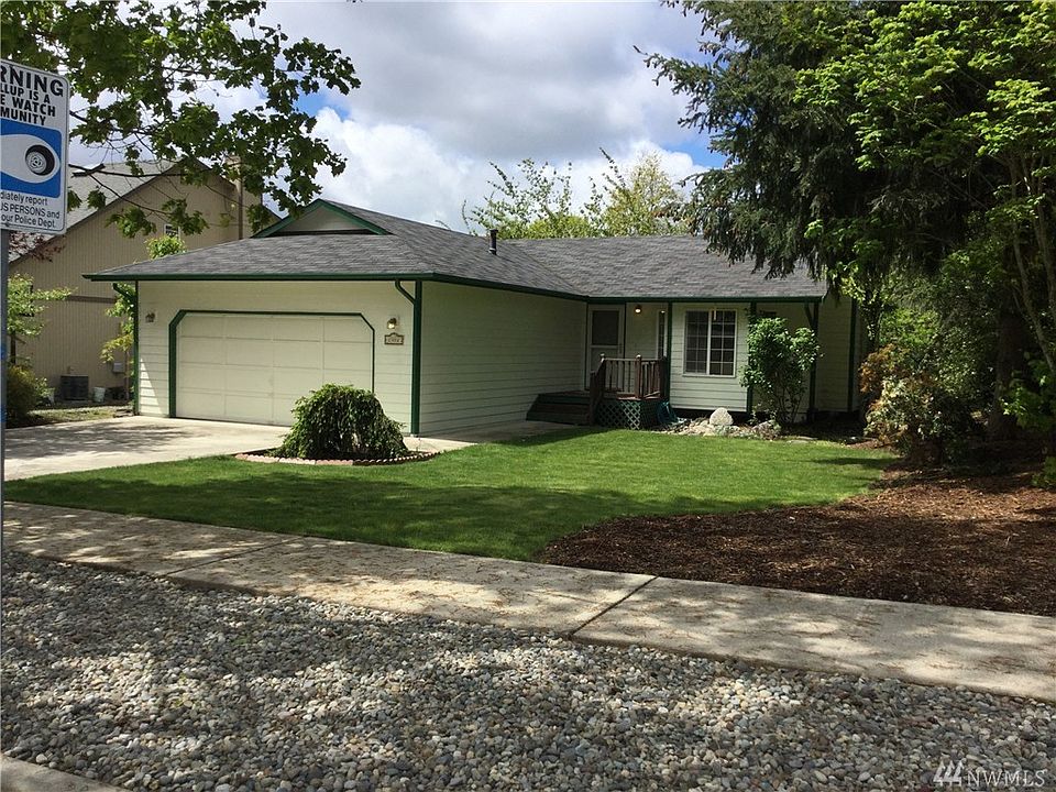 1st image of 2302 20th St SE