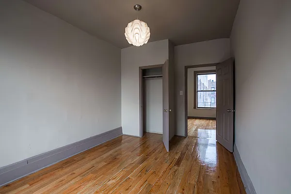 Rented by Nooklyn NYC LLC | media 48
