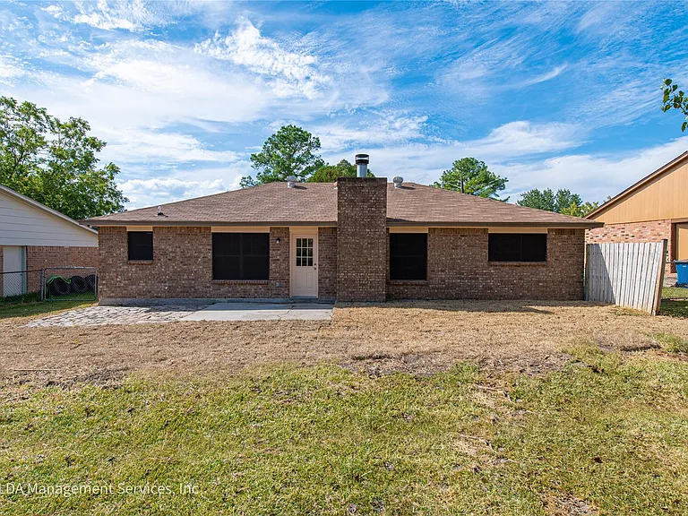 12834 Timothy Dr — Photo 4