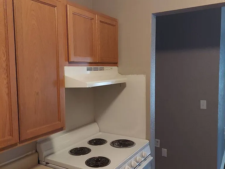 360 Prospect St — Photo 20