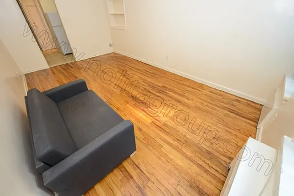 Rented by Nolita Group | media 12