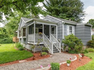 2 McIntyre Rd, New Fairfield, CT 06812