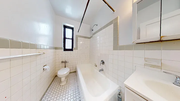 Rented by Bond New York | media 27