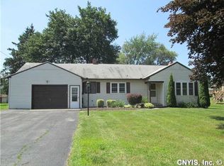 211 Sunnybrook Dr, Syracuse, NY 13219