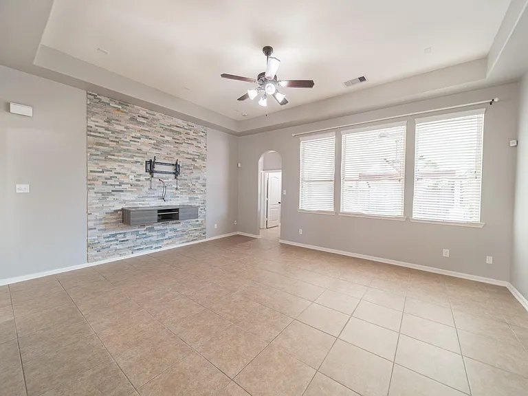 13303 Davenport Hills Ln — Photo 9