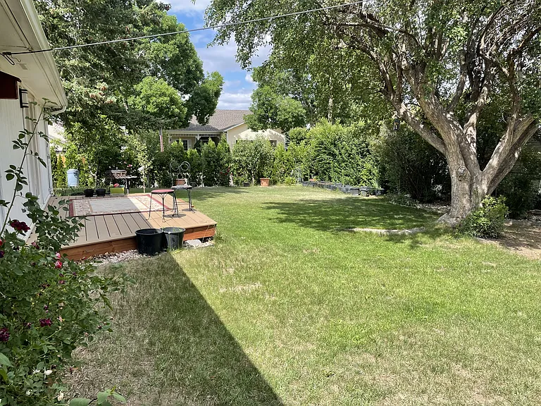 2410 Chama Ave — Photo 16