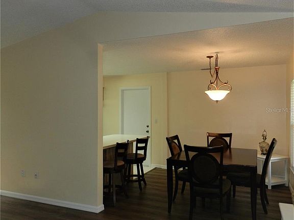 5th image of 20254 Macon Ln