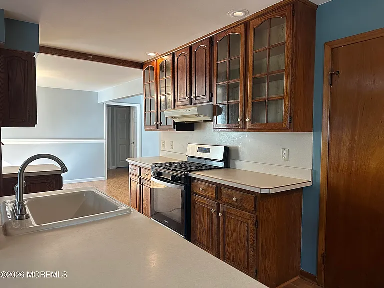 456 Hulse Ave — Photo 10