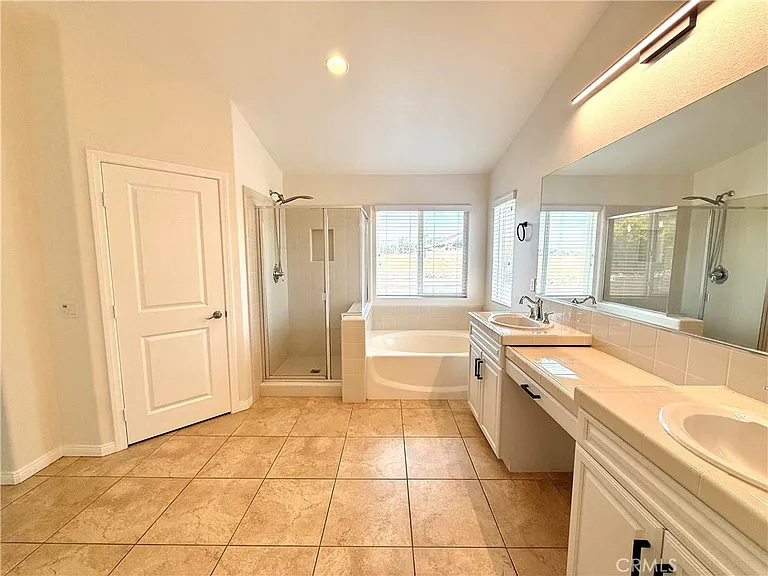 31989 Harden St — Photo 40