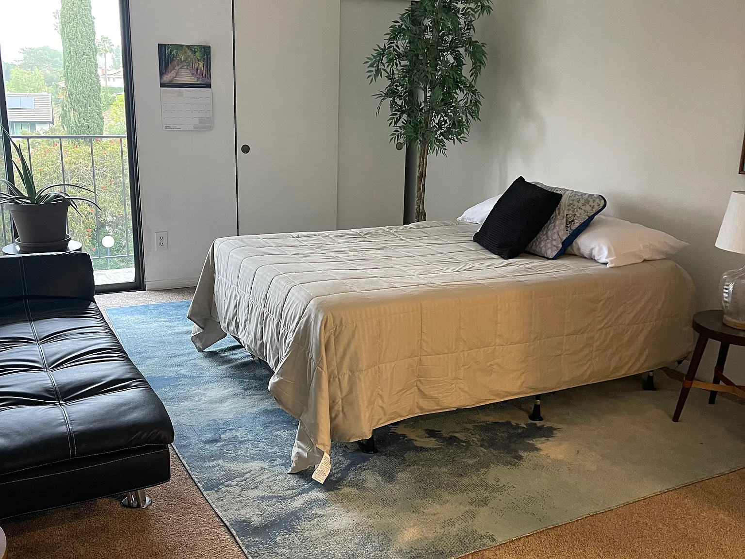 2 bed, 1096 sqft, $3,400 — Photo 3